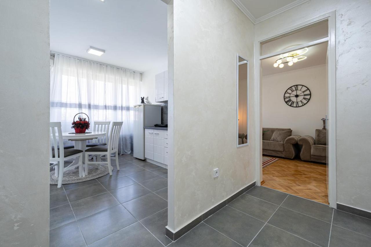 Clock Tower Lux Apartment Podgorica Exteriér fotografie